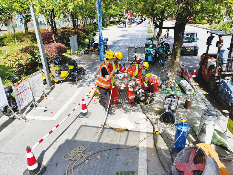 德阳UV-CIPP紫外光固化修复